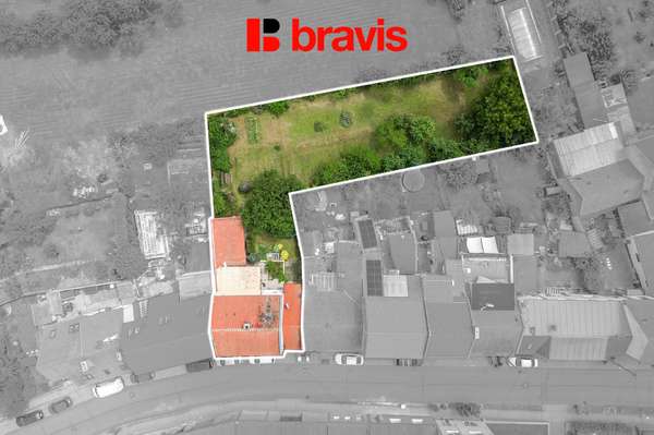 Prodej rodinného domu, Podolí u Brna, zahrada 906m2, parkování