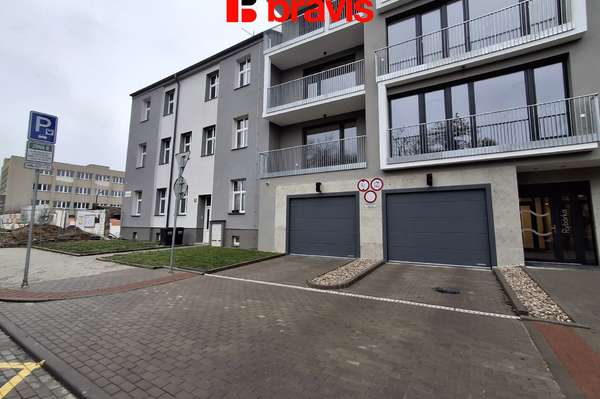 Rent others Garages 15 m², Brno