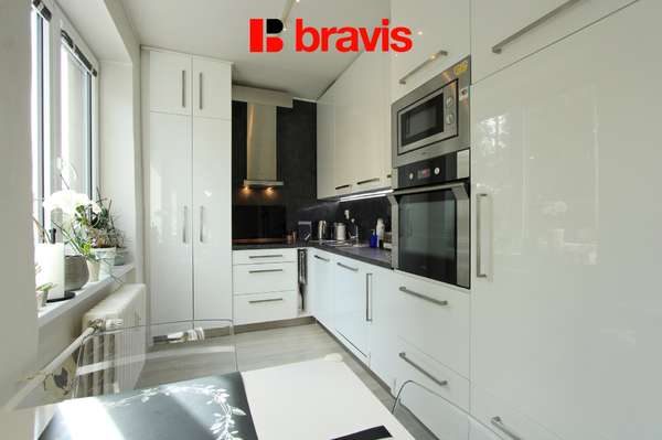 Pronájem bytu 2+kk, ulice Slovinská, Brno - Královo Pole, zařízený, balkon, sklep, internet v ceně