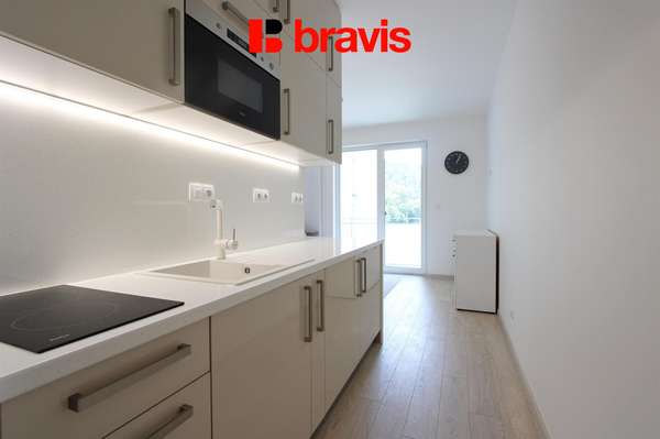 Pronájem bytu 1+kk, ulice Poříčí, Brno - Pisárky, rezidence Riverside, balkon, sklep, parkování, zařízený