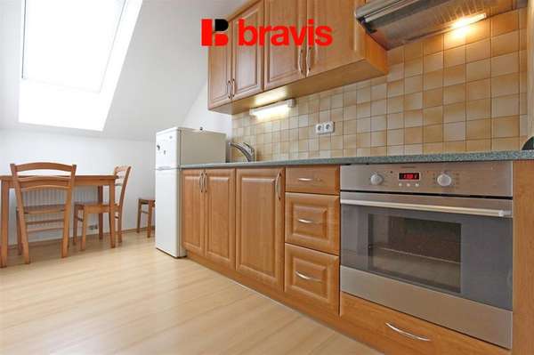 Pronájem bytu 2+kk, ul. Tyršova, Brno - Královo Pole, blízko Technologického parku, zařízený