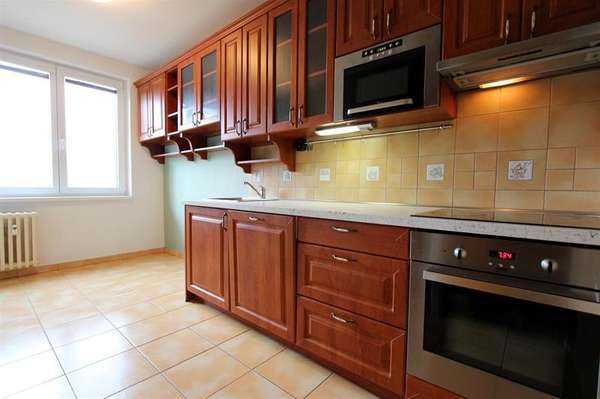 Pronájem bytu 3+1, Svážná ulice, Brno - Nový Lískovec, balkon, sklep