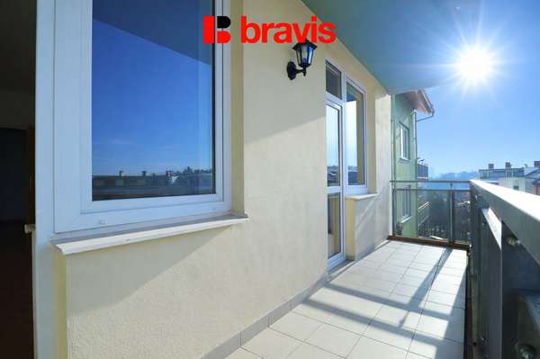 Pronájem bytu 2+kk, Brno - Medlánky, ulice Hrázka, balkon, garážové stání, sklep, klidná lokalita