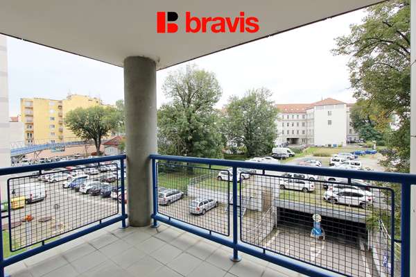 Rent of a bright and spacious office of 84 m² with a large loggia, kitchen and bathroom - air conditioning, two separate rooms, great location in the center of Brno
