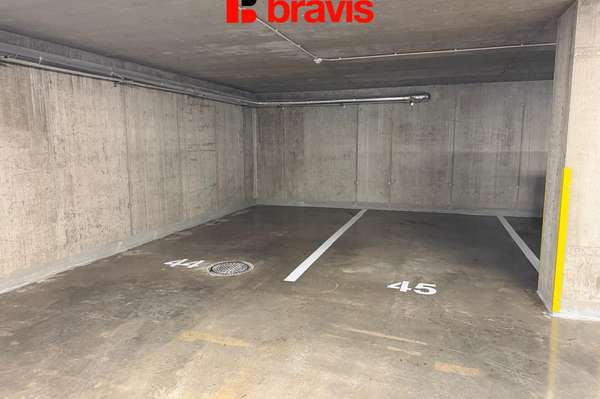 Rent others Garage parking 13 m², Brno - Maloměřice