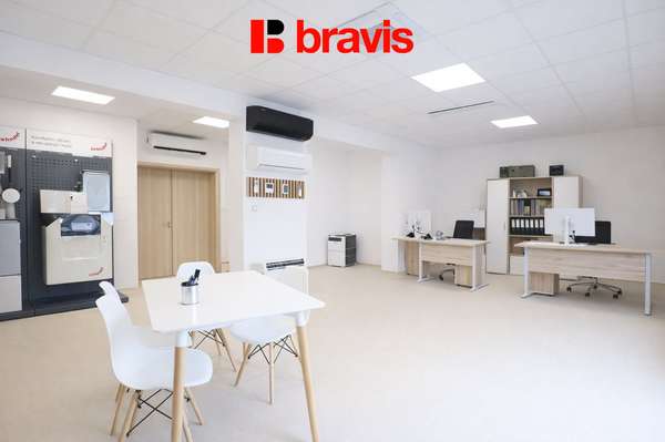 Commercial space for rent with a shop window, 124 m², Kobylnice, U Řempa street