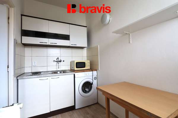 Rent flats 1+1 29 m², Brno - Lesná