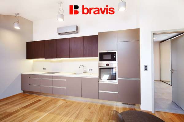 2+kk apartment for rent, Brno - střed, Jakubská street, furnished, air conditioning, internet, parking in underground garage