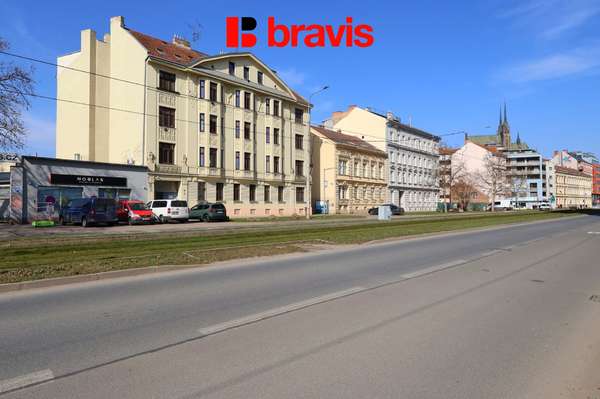 Pronájem bytu 2+kk na ulici Nové Sady, Brno-střed, výborná dostupnost, možnost parkování