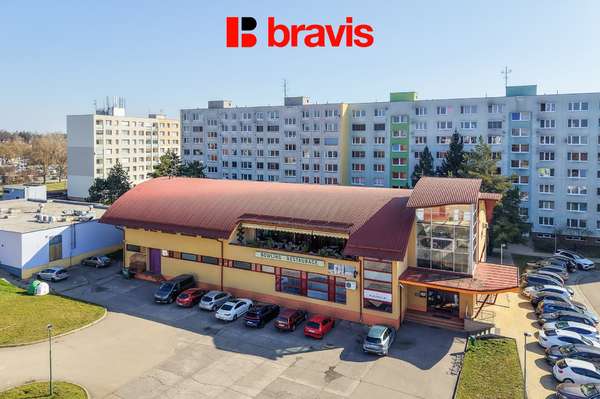 Prodej gastronomického a zábavního komplexu: v srdci Hodonína, pozemek 1000m² , dvě restaurace, bowling, kulečník, šipky