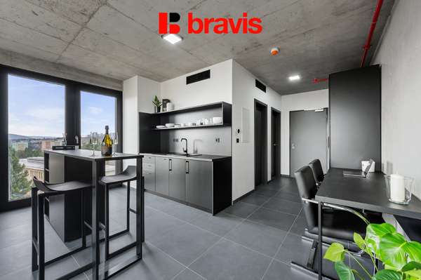 Pronájem bytu 2+kk 43 m², Brno - Žabovřesky, krásný výhled na centrum, chytrá domácnost, klima, wifi, fitness, prádelna