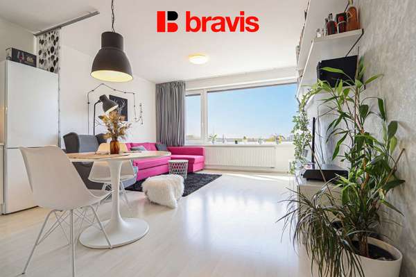 Pronájem prostorného bytu 2+kk, Brno - Komín, ul. Jundrovská, terasa, dvě parkovací stání