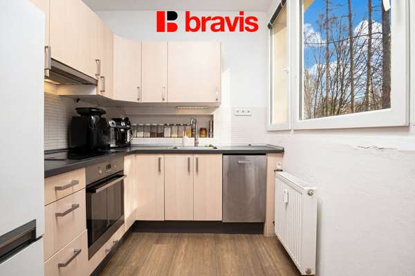 Prodej bytu 2+1, Brno - Lesná, ulice Milénova, lodžie, prostorná komora v bytě