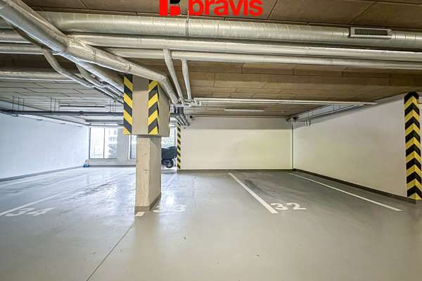 Pronájem garážového stání, Brno - Bystrc, ul. Markůvky