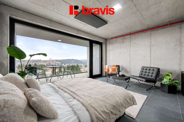 Pronájem 1+kk  Brno - Žabovřesky, ulice Královopolská, lodžie