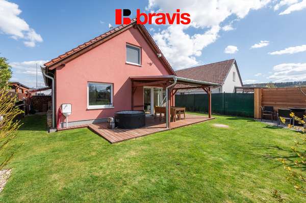 Prodej nízkoenergetického RD 4+kk (126m²), Želešice u Brna, prostorná šatna, garáž (29m²), zahrada, v blízkosti lesa