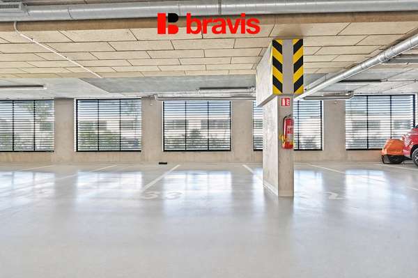 Pronájem garážového stání 12 m², Ul. Nad Přehradou, Brno - Bystrc