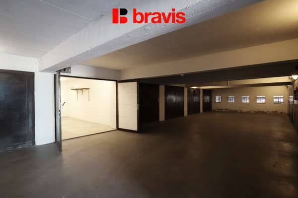 Prodej garáže 18 m², ul. Věstonická, městská část Vinohrady, elektřina