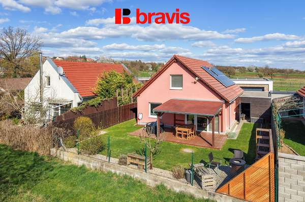 Prodej nízkoenergetického RD 4+kk (126m²), Želešice u Brna, prostorná šatna, garáž (29m²), zahrada, v blízkosti lesa