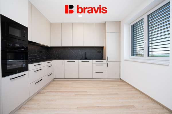 Pronájem nového bytu 2+kk, 52 m², ul. Jabloňová, Bučovice - Kloboučky, parkovací stání, sklep