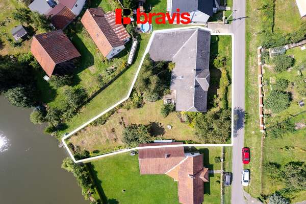 Prodej chalupy 5+1, obec Radešín - Žďár nad Sázavou, zahrada, u rybníka