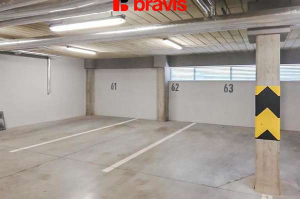 Pronájem garážového stání v bytovém domě, Brno - Štýřice, ul. Vídeňská