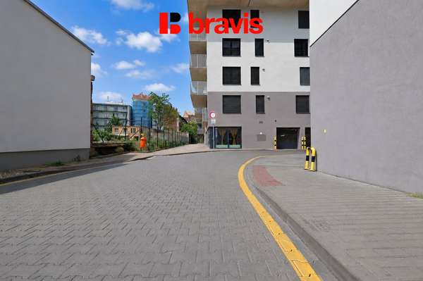 Pronájem garážového stání Bratislavská 12 m², Brno - Zábrdovice