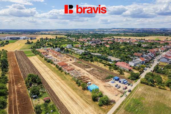 Prodej domu 5+kk (C3) 557,1 m2 v novém projektu Špica bydlení, Brno - Tuřany, zahrada, terasa, garáž.