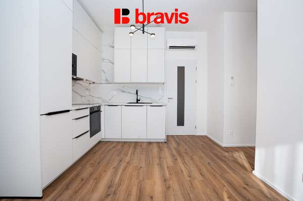 Pronájem bytu 3+kk, Brno - Heršpice, novostavba, částečně zařízené, terasa, ul. Komárovská