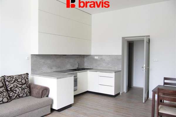 Pronájem bytu 2+kk, Brno - centrum, ulice Tř. KPT Jaroše, terasa, garážové stání
