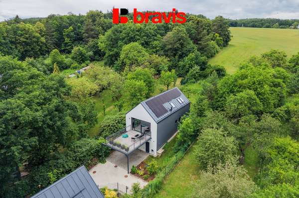 Prodej luxusního RD 4+kk, u lesa a přesto kousek od Brna, absolutní klid, pozemek 681m2,
