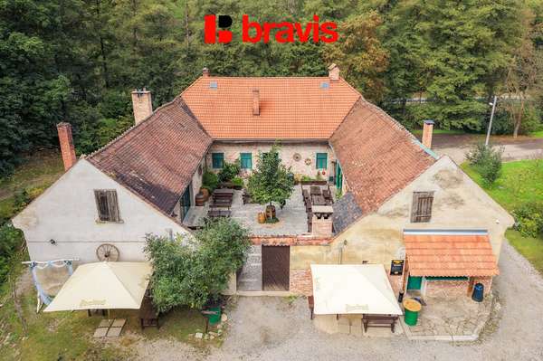 Prodej zavedené restaurace na výjimečném místě u Brněnské přehrady