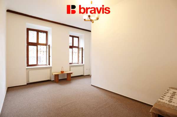 Pronájem prostorného bytu 4+1, 108 m² - Brno Veveří, možné i pro studenty, centrum města, skvělá lokalita