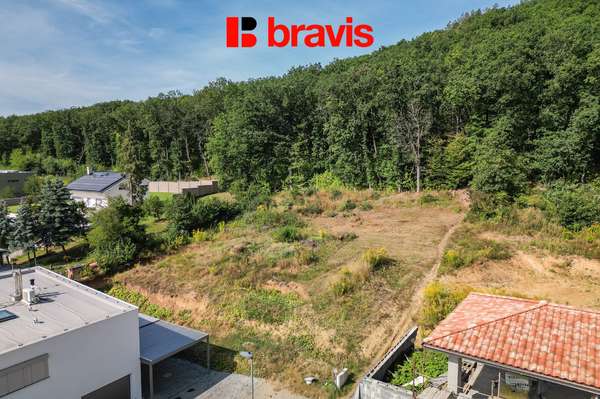 Prodej atraktivního pozemku o výměře 1 322 m² přímo u lesa, Brno-Ivanovice