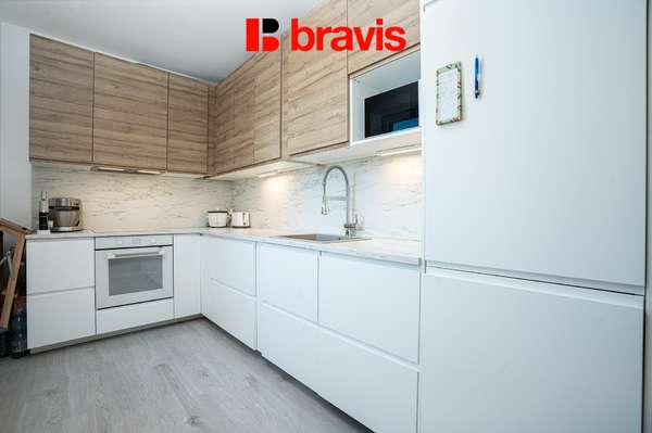Pronájem hezkého bytu 2+kk, ul. Sportovní, Brno - Ponava, klimtizace, balkón, sklep