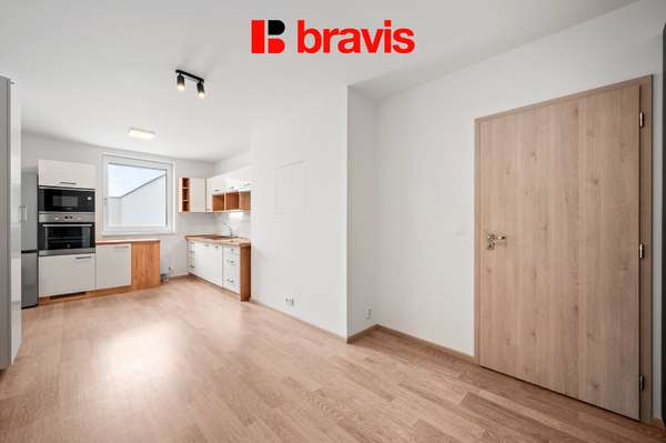 Prodej velmi prostorného bytu 2+kk/+1 68 m², Rosice, parkovací stání a sklep v ceně