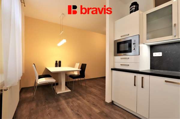Pronájem bytu 2+kk na ulici Hraničky, Brno-Bohunice, zahrada, balkon, parkovací místo v ceně