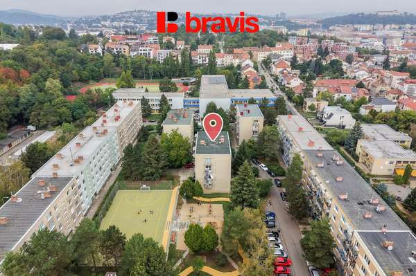 Prodej krásného bytu, klidná lokalita nedaleko centra, 2+1, 60 m², balkon, prostorná šatna, Brno - Štýřice, ulice Strž
