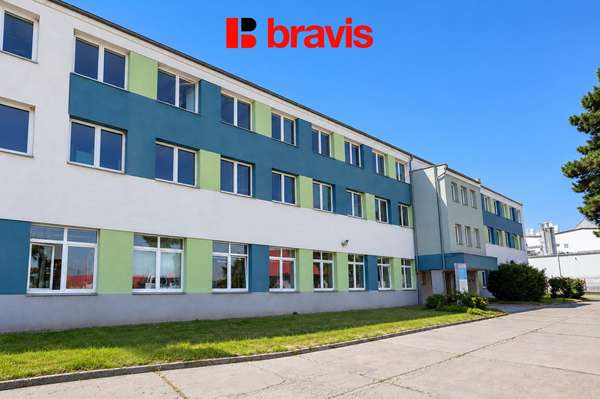 Pronájem kanceláře, Brno - Dolní Heršpice, ul. Vídeňská, výborná lokalita, možnost parkování