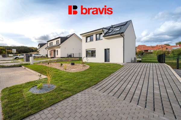 Prodej novostavby rodinného domu 107 m², Milonice u Vyškova, zahrada, tepelné čerpadlo, solární panely