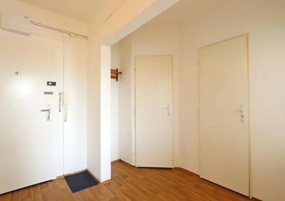 Pronájem bytu 2+kk, Brno - Bohunice, ul. Běloruská, 2 komory, sklep, balkon