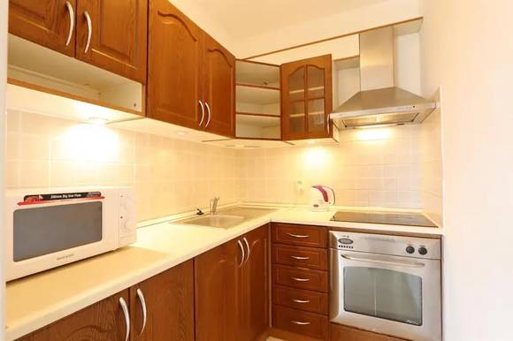 Pronájem bytu 2+kk, Brno - Bohunice, ul. Běloruská, 2 komory, sklep, balkon