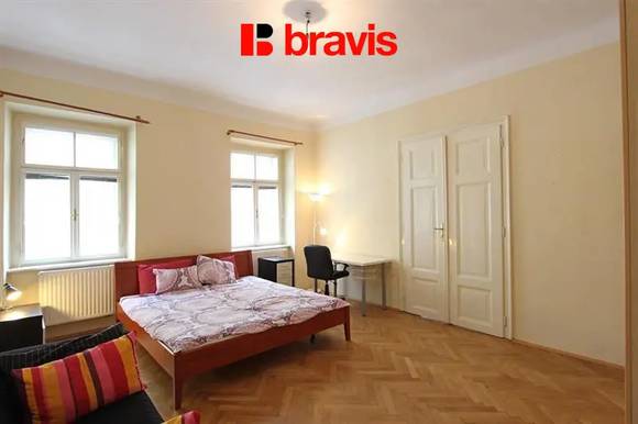 Pronájem prostorného bytu 3+1, ulice Solniční, Brno - centrum, zařízený.