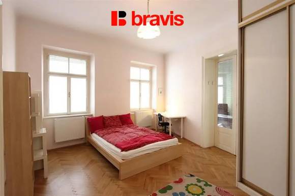 Pronájem prostorného bytu 3+1, ulice Solniční, Brno - centrum, zařízený.