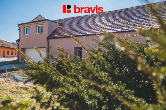 Prodej rodinného domu 6+1 s garáží v obci Nové Bránice, okres Brno - venkov