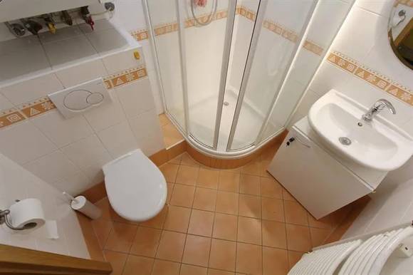 Pronájem zařízeného  bytu 1+kk, žádaná lokalita Veveří, ulice Gorkého