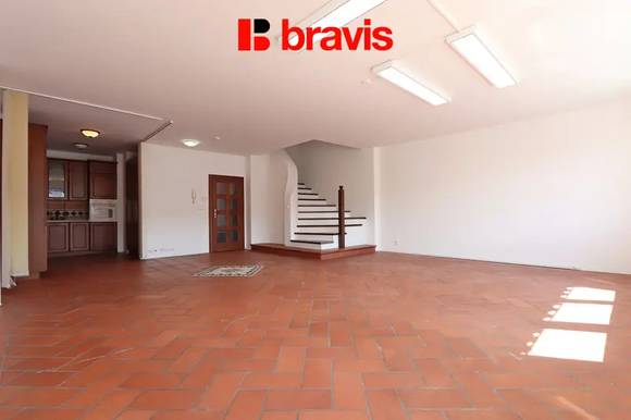 Pronájem mezonetového bytu 4+kk, ul. Příkop, objekt IBC, Brno - centrum, balkon, lodžie