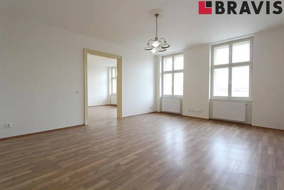 Pronájem slunného bytu 3+1, Brno - Černá Pole, ul. Kunzova, 115  m<sup>2</sup>, po rekonstrukci, balkon, spíž, atraktivní lokalita v blízkosti Lužáneckého parku