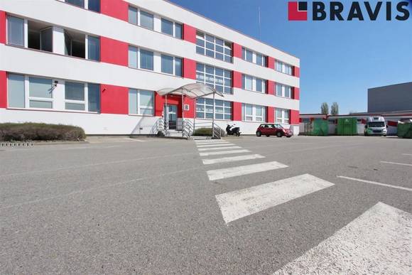 Pronájem nezařízených reprezentativních kancelářských prostor, 259,1  m<sup>2</sup>, Brno - Slatina, ul. Hviezdoslavova, 2x kuchyňka, 2x sociální zázemí se sprchou, 4x parkování + PŘÍRUČNÍ SKLAD 106,14  m<sup>2</sup> V CENĚ