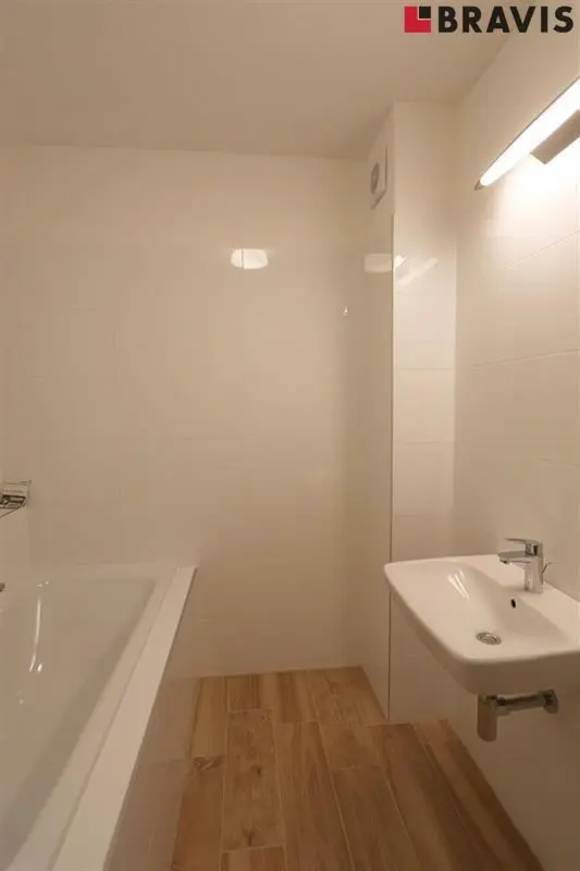 Pronájem nového bytu 3+kk, Kaunicův Dvůr - Slavkov u Brna, předzahrádka, novostavba